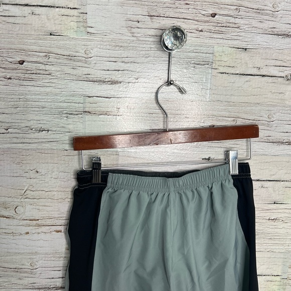 The north face men’s shorts size small athletic - Picture 3 of 8